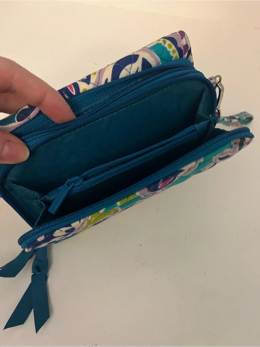 Vera Bradley Waikiki Paisley Go Ahead Convertible Crossbody Shoulder Bag Logo